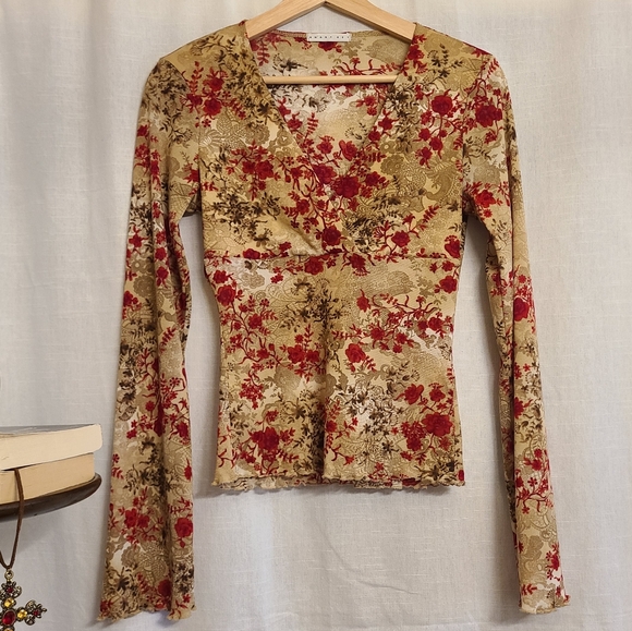 Vintage Y2K Whimsigoth Floral Fairy Wide-Sleeve Frilly V-Neck Top - Picture 4 of 4